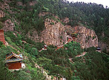 玩家狂欢盛宴 UF游戏音乐嘉年华5月席卷上海!